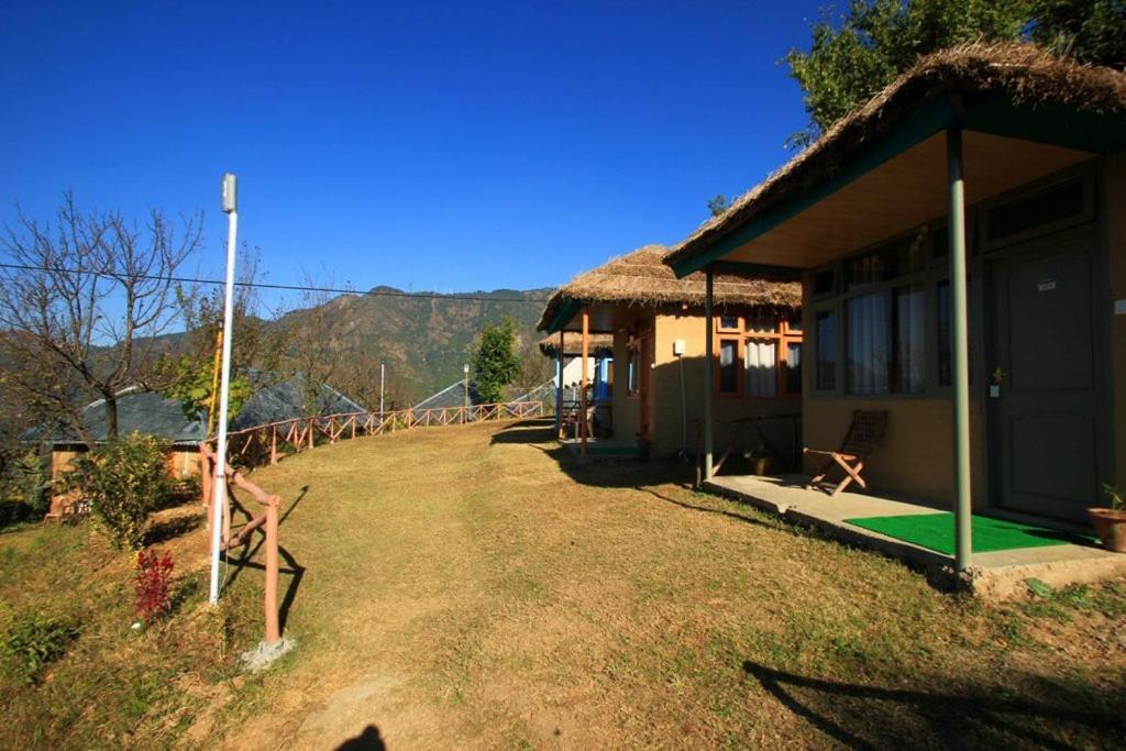 Oyo 43476 Vatika Resort Shimla Phòng bức ảnh